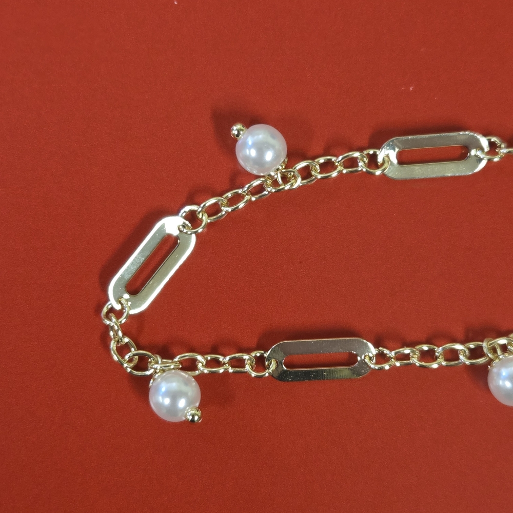 18k Gold Plated and Faux Pearl Charm Bracelet - Picture 3 of 5